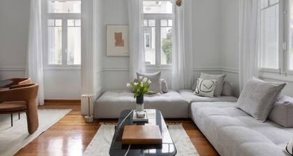 Beautiful Villa Near Acropolis/ Center of Everything!!!