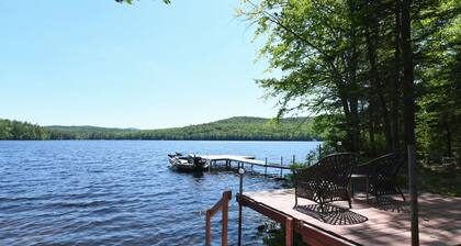 PET FRIENDLY WATERFRONT HOME ON PEACEFUL STEARNS POND