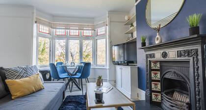 Cosy 2 Bed Flat close to City Centre