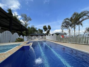 Outdoor pool - Finca Villa Maju km24 (Dagua)