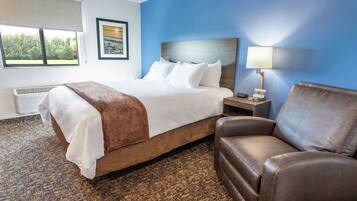 Premium bedding, pillowtop beds, desk, laptop workspace