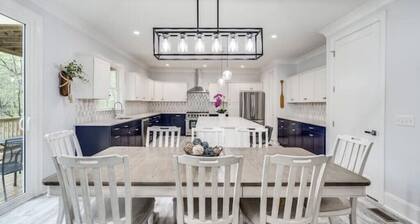 Tim's Ford Lakin' it Easy!