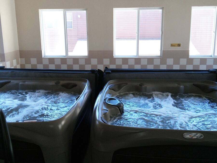 Bathtub spa indoor
