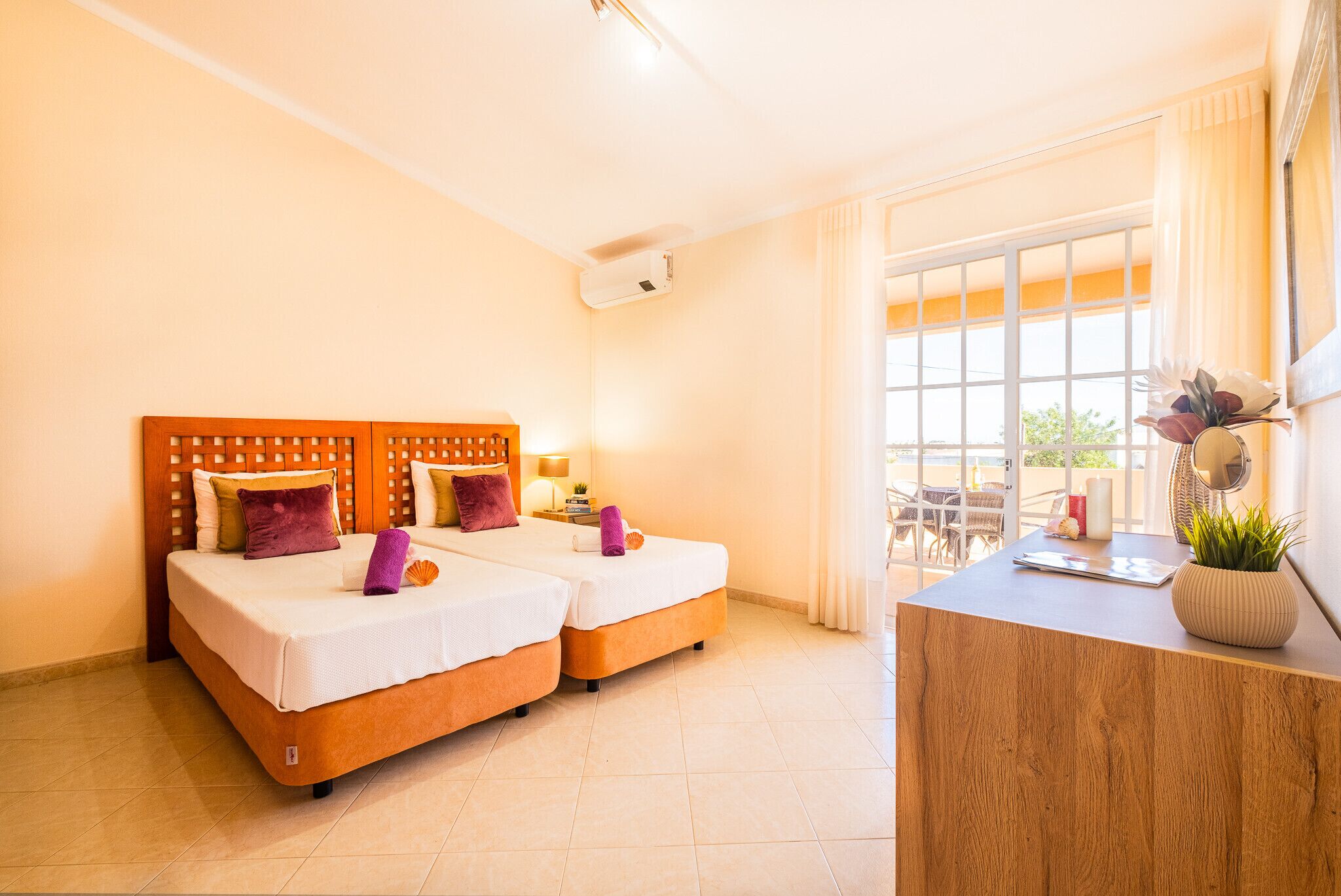 4 habitaciones, tabla de planchar con plancha y wifi gratis 