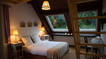 Comfort kamer | Luxe beddengoed, individueel gedecoreerd, individueel gemeubileerd