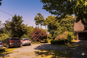 Exterior - Bed and Breakfast Saultchevreuil (Villedieu-les-Poêles-Rouffigny)