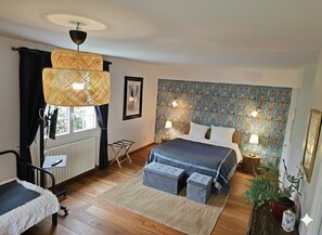 Saultchevreuil Room