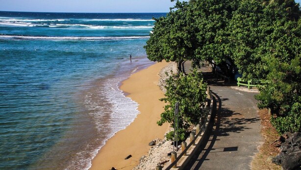 Beach nearby - Puerto Rico: 5-Minute Airport / Parking / Carolina, San Juan. (Carolina)