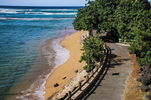 Puerto Rico: 5-Minute Airport / Parking / Carolina, San Juan.