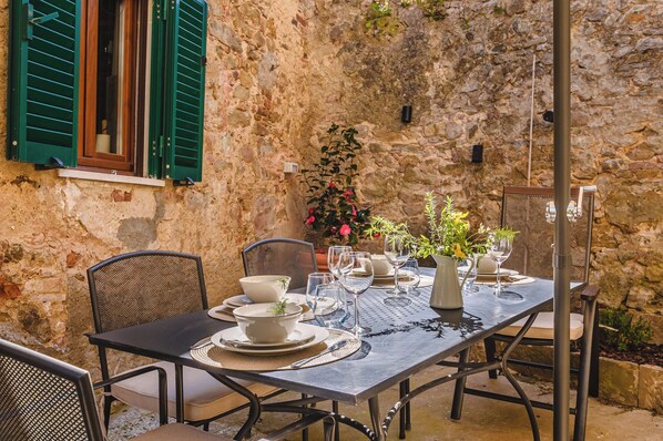 Outdoor dining - Appartamenti Anguria Toscana Two-bedroom (Sinalunga)