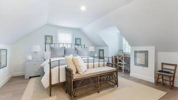 3 bedrooms, iron/ironing board, travel crib, WiFi