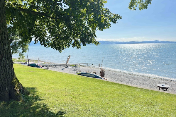 Blick auf den privaten Strand der Villa Noho.