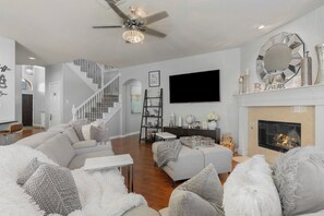 Smart TV, fireplace, computer monitors