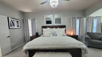 5 bedrooms, in-room safe, desk, iron/ironing board