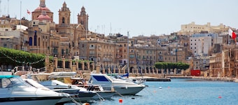 Seafront apartment in Gozo, Marsalforn