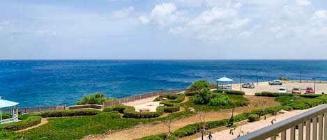Family Apartment, Multiple Bedrooms (Seafront apartment in Gozo,) | Balcony