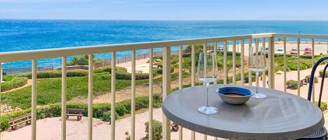 Appartement Familial, 2 chambres, balcon (Seafront apartment in Gozo,) | Balcon