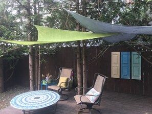 Terrace/patio - Book NOW for Fall Fun! - Perfect for family! - Fully Loaded! - Fire Pit! (Portland)