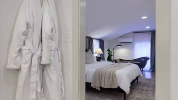 1 bedroom, iron/ironing board, WiFi (free), bed sheets