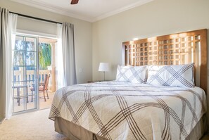 Condo elite | 3 quartos, ferros/tábuas de passar roupa, Wi-Fi de cortesia