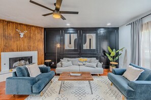 Smart TV, fireplace, offices, computer monitors