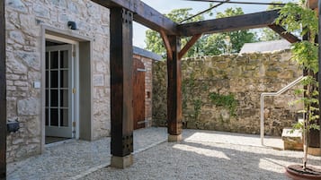 Exclusive Double Room | Terrace/patio