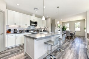 Fridge, microwave, oven, stovetop - Perfect long term rental home in a peaceful neighborhood (Sacramento)