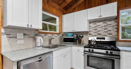 Romantic Shores Hideaway - Beachfront Getaway!