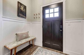 Interior - Rooftop Patio, Hot Tub, EV charging, Mtn views, close to AFA! (Palmer Lake)