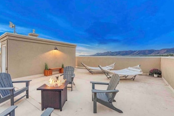 Rooftop patio and fire pit