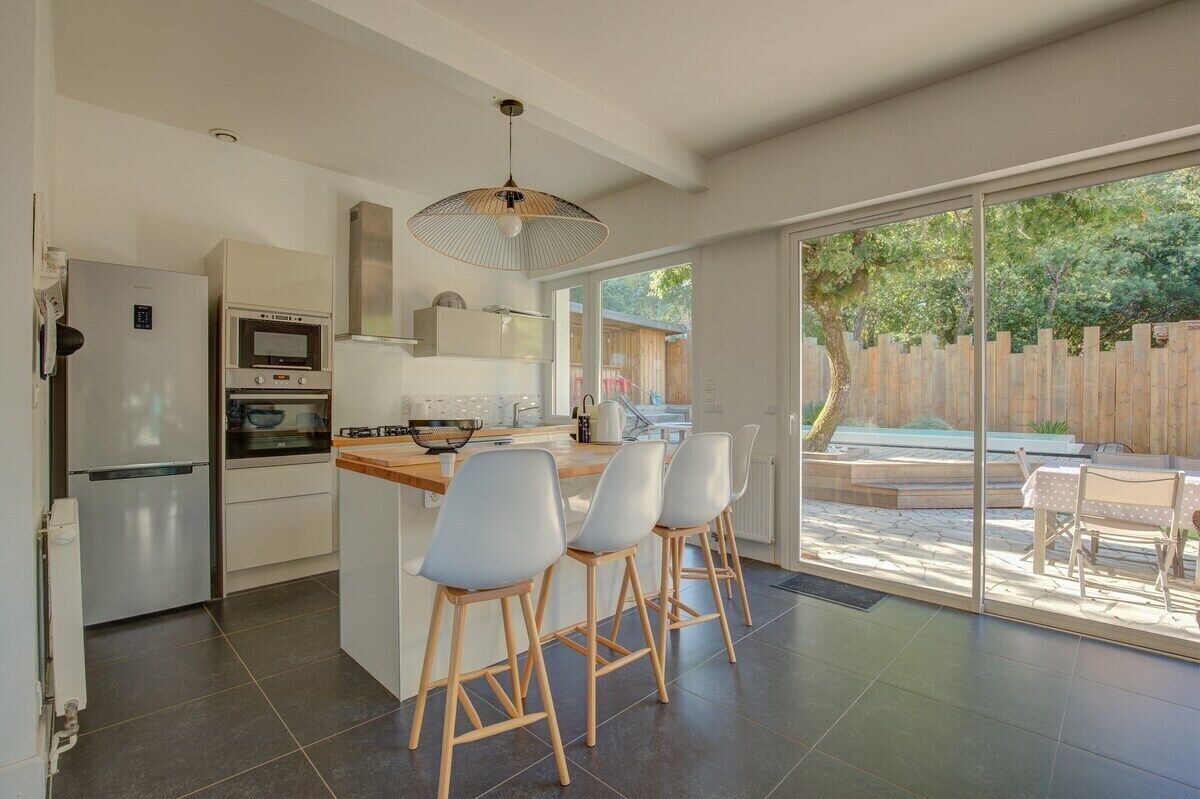 Refrigerador, microondas, horno y lavavajillas 