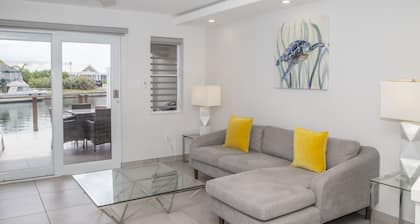 Waterfront Villa 246D South Finger