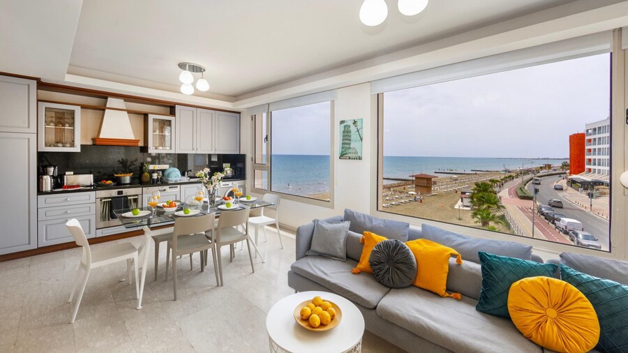 Mackenzie Eftyhia Beachfront Suite