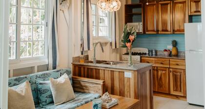 CherryTree Bungalow of Villa Paraiso | Beachfront