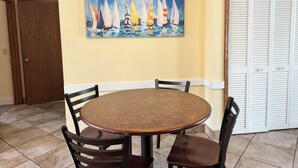 Dining - Wake, Swim, Repeat—Poolview Fun | 8 ppl | C4 (Put-in-Bay)
