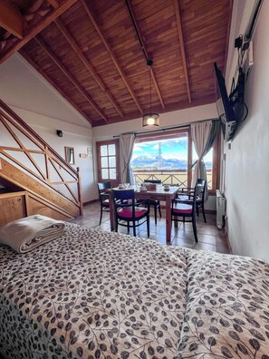 TV connectée de 32 pouces avec chaînes par câble, chauffage par le sol