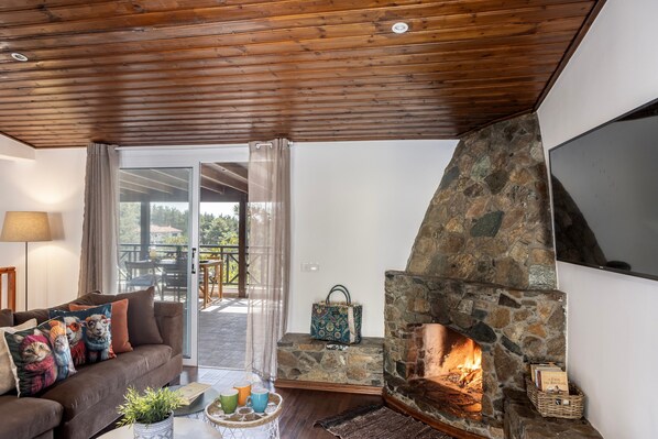 3 bedrooms - Platres Forest View Cottage (Platres)