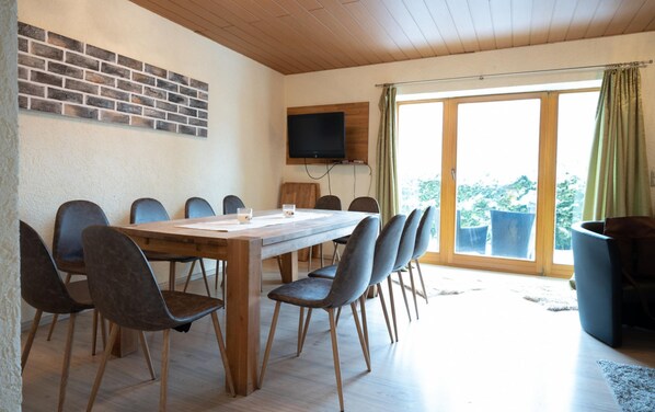 Apartment | 3 bedrooms - Lake View Lodges - Terrace (Zell am See)