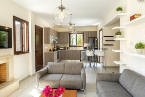 Villa | 3 bedrooms - Ayia Napa Ionion Seaside Villa (Sotira)