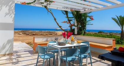 Protaras Seafront Villa Violetta