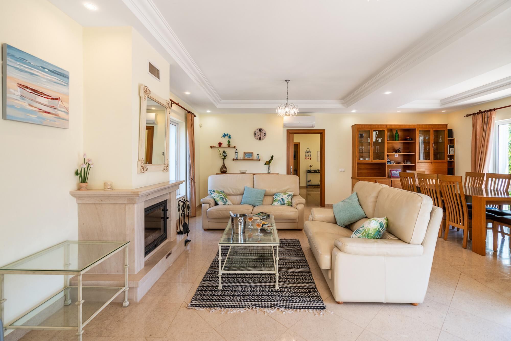 Foto - Villa Fantasia - NEW RENTAL 4 Bedroom with Private Pool 650 Meters to The Vau Beach