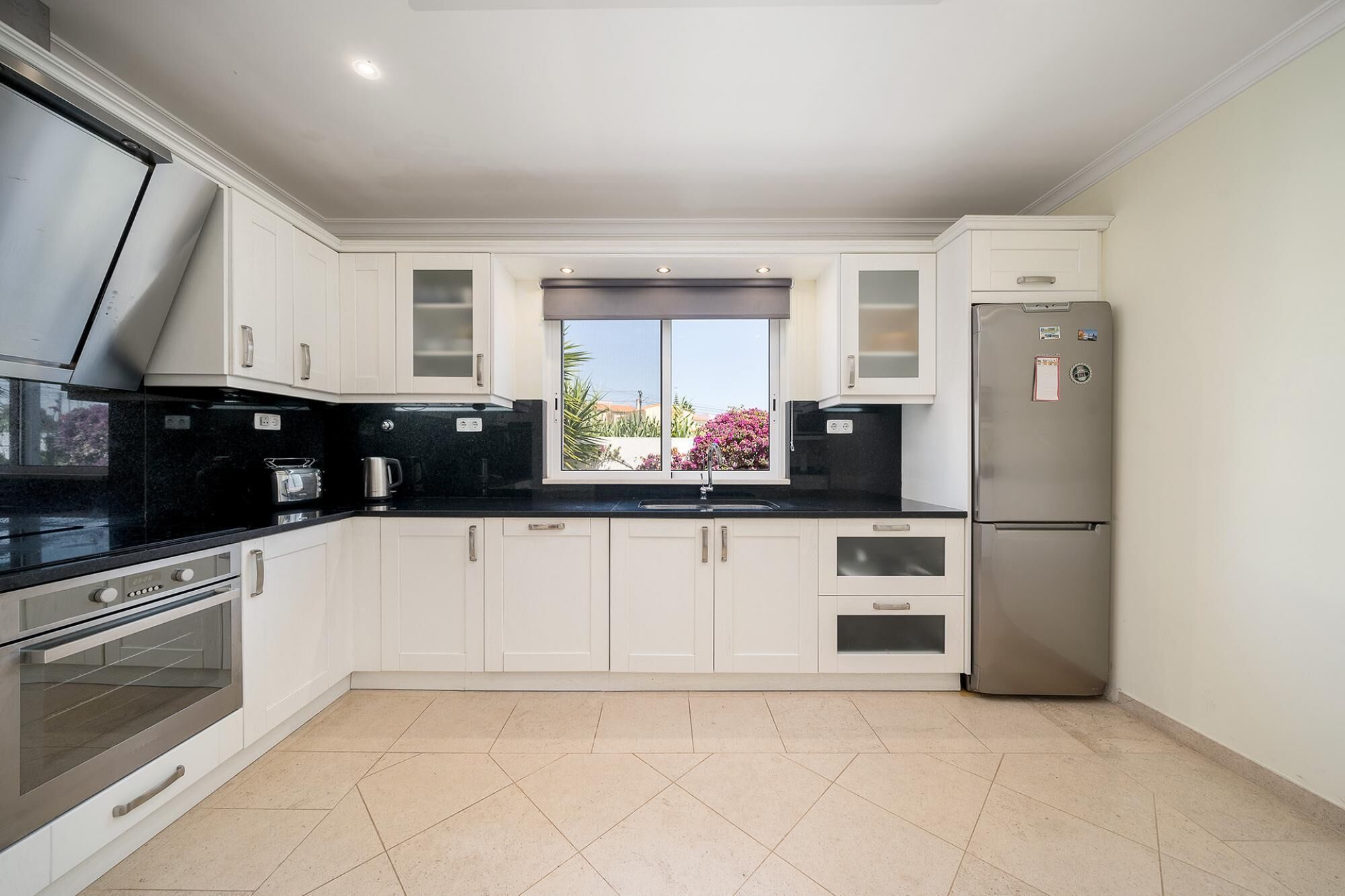 Foto - Villa Fantasia - NEW RENTAL 4 Bedroom with Private Pool 650 Meters to The Vau Beach