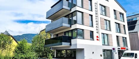 Apartment, Smoking | 1 bedroom