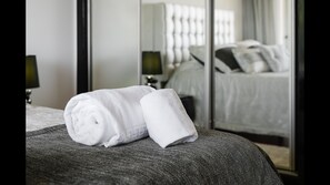 4 quartos, ferros/tábuas de passar roupa, Wi-Fi de cortesia