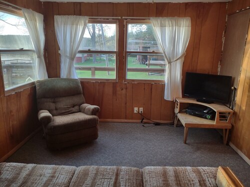 Twin Bay Resort Cabin #4