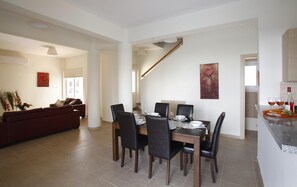 House | 3 bedrooms - Elise in Protaras With 3 Bedrooms and 2 Bathrooms (Paralimni)