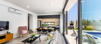 Protaras Almaria Villa 16