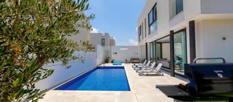 Protaras Almaria Villa 16