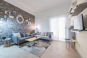 House | 1 bedroom - Stylish 1BR Retreat in Central Athens (Athens)