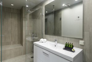 3 bedrooms - Entire Building in the Heart of Athens Sleeps 12 With Private Rooftop Terrace (Athens)